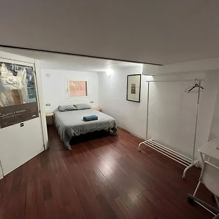 Apartment Centrally In El Raval *